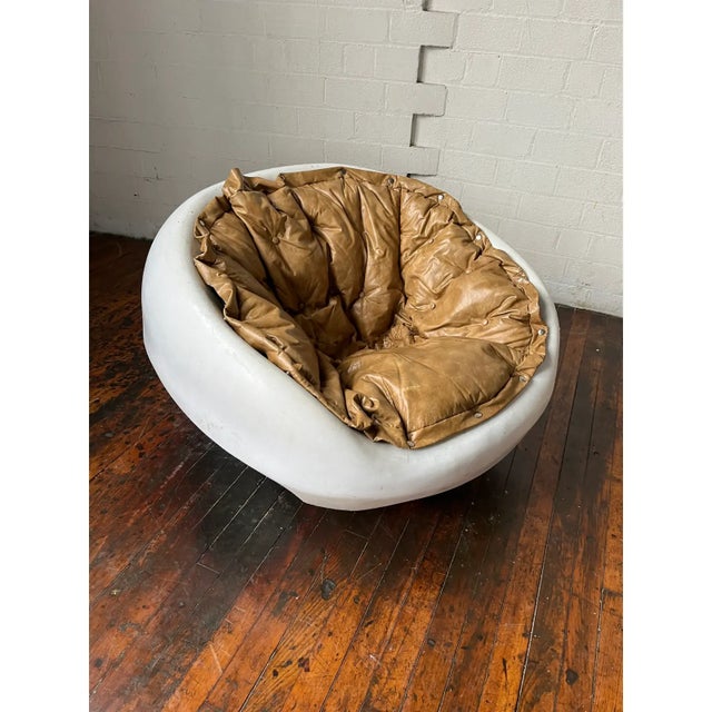 Mid-Century Modern Motivated Seller: 1960s Mid-Century Modern Pod Chair Attributed to Mario Sabot For Sale - Image 3 of 12