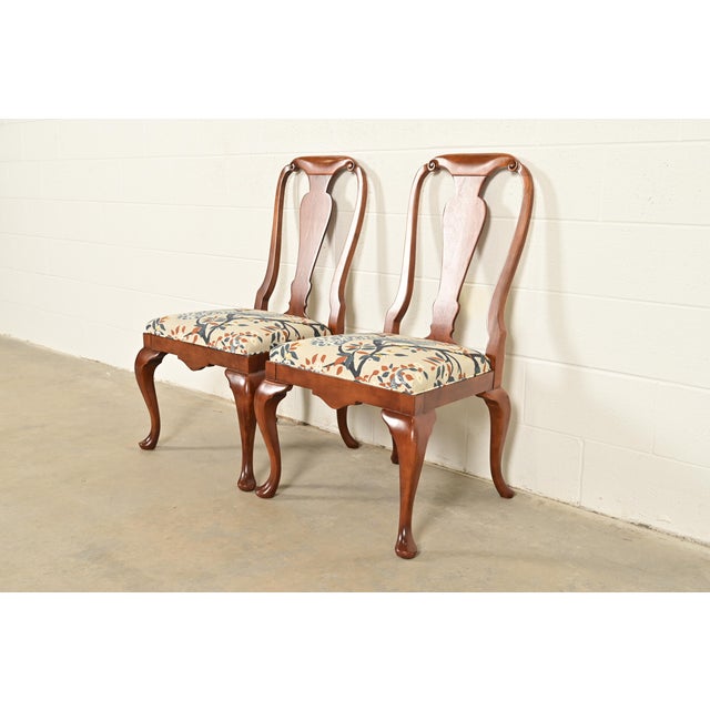 Queen Anne Baker Furniture Queen Anne Carved Walnut Side Chairs or Dining Chairs, Pair For Sale - Image 3 of 14