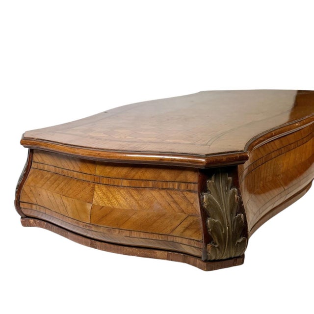 19th Century French Marquetry Wood Plateau With Carved Serpentine Front and Sides For Sale - Image 5 of 7