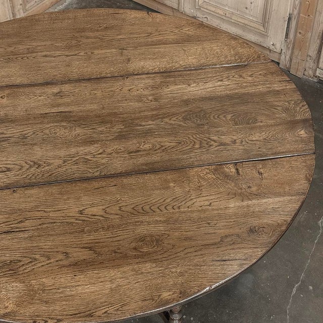 Early 19th Century Antique English Oak Gateleg Dining Table For Sale - Image 18 of 18