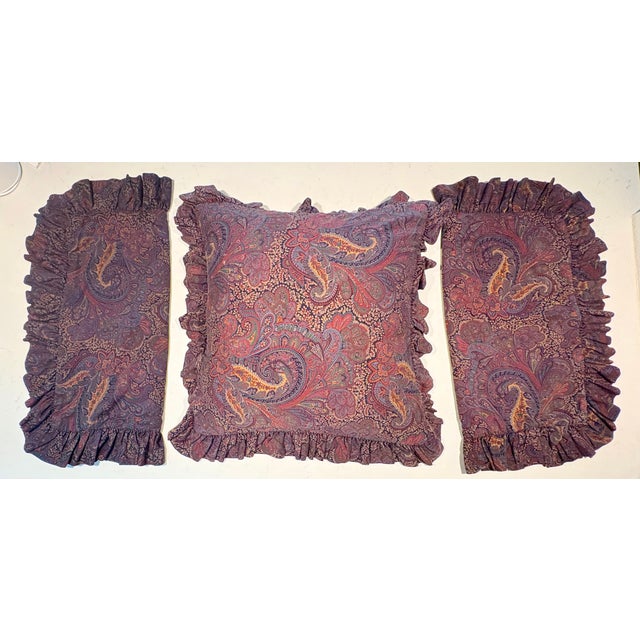 This set of 3 European Square Size pillow shams are vintage Ralph Lauren. This iconic paisley in the hard-to-find Farliegh...