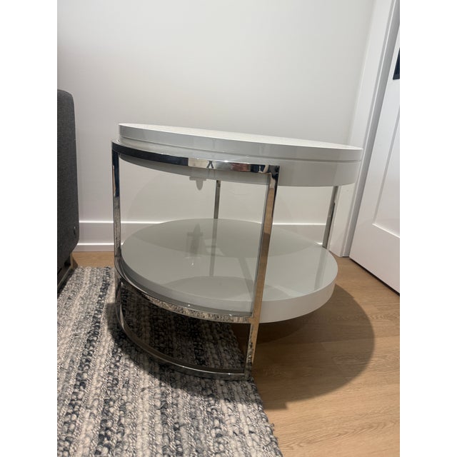 Contemporary Mitchell Gold & Bob Williams White Lacquer Contemporary Side Table For Sale - Image 3 of 4