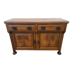 1890s Arts & Crafts Art Nouveau Solid Oak Sideboard Hammered Copper Handles