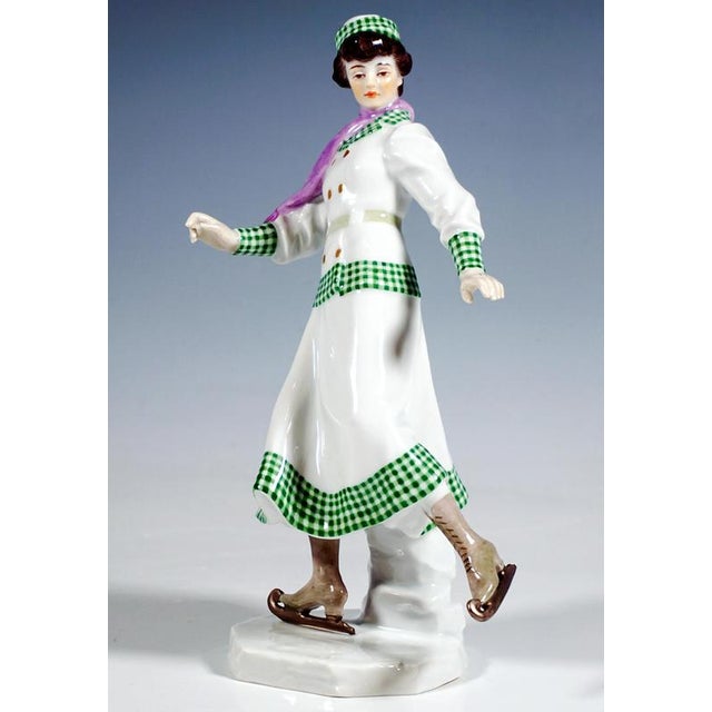 Art Nouveau Ice-Skater Figurine by Alfred Koenig for Meissen, 1890s For Sale - Image 5 of 7