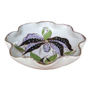 Vintage Italian Ceramic Purple Flower Scalloped Catchall Dish For Sale