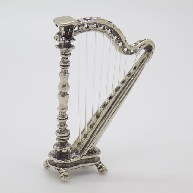 Vintage Italian Handmade Silver and Nylon Harp Miniature, 1970s For Sale - Image 3 of 10