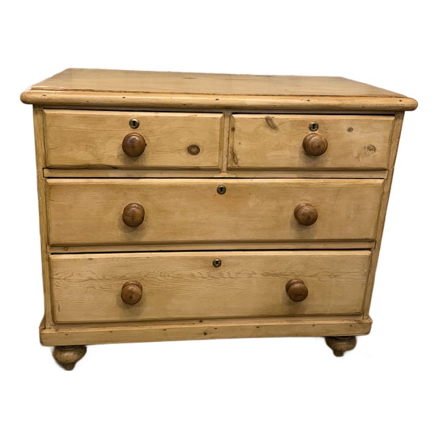 19th Century Pine Chest of Drawers For Sale