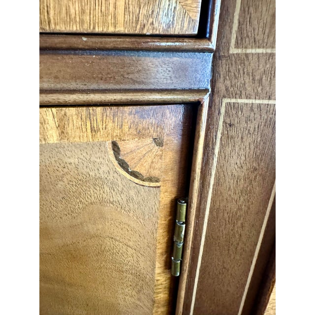 Late 20th Century Vintage Federal Style Banded Mahogany Bowfront Sideboard- 50”x39.5”x22” For Sale - Image 5 of 12