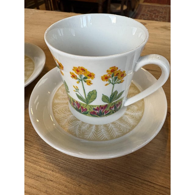White Vintage Coffee Service with Floral Design from Villeroy & Boch, 1960s, Set of 12 For Sale - Image 8 of 11