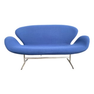 1970s Attributed to Arne Jacobsen Blue Swan Sofa for Fritz Hansen Vintage Original For Sale