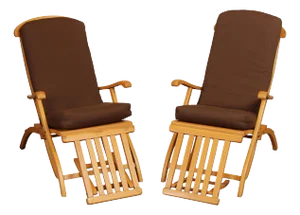 Vintage Campaign Style Pair of Maple Folding Cruise Ship Steamer Lounge Chairs