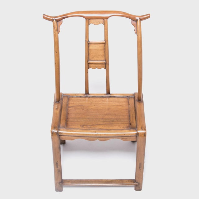 Chinese 19th Century Qing Dynasty Pair of Provincial Bentform Chairs For Sale - Image 3 of 13