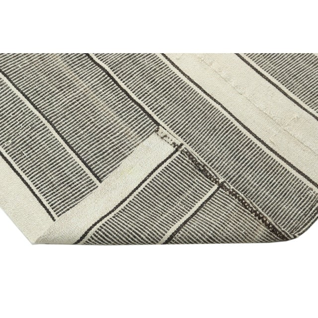 Mid 20th Century Mid 20th Century Vintage Modern Kilim Rug For Sale - Image 5 of 7