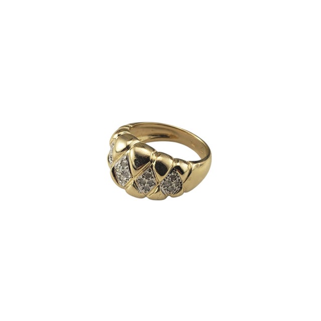 Late 20th Century 14 Karat Yellow Gold and Diamond Band Ring, Size 6 For Sale - Image 4 of 8