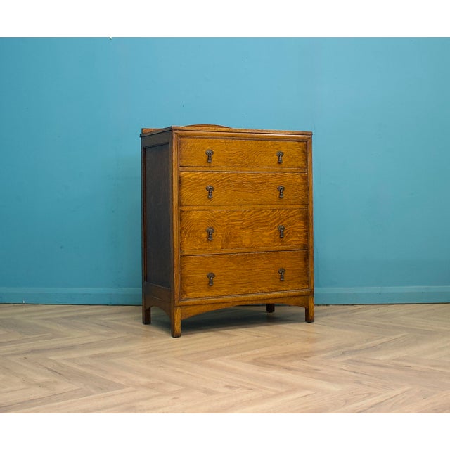 Brown Antique Vintage Edwardian Arts and Crafts Chest of Drawers in Oak, 1900s For Sale - Image 8 of 8