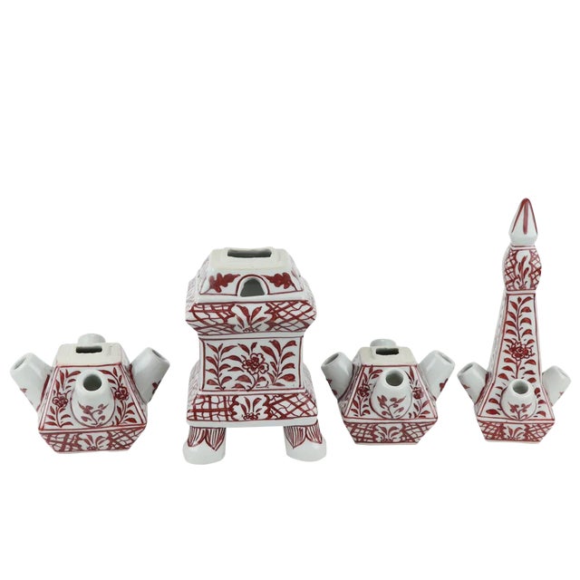 Chinese Original Tulipiere in Red and White - Style 2, Small For Sale - Image 3 of 4