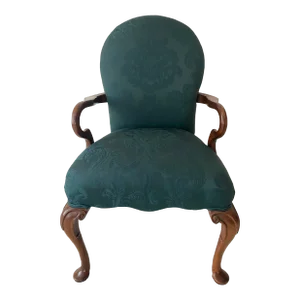 Late 20th Century Pennsylvania House Emerald Green Damask Style Upholstry and Carved Cherry Wood Dearborn Exquisitely Unique Chair Excellent Condition