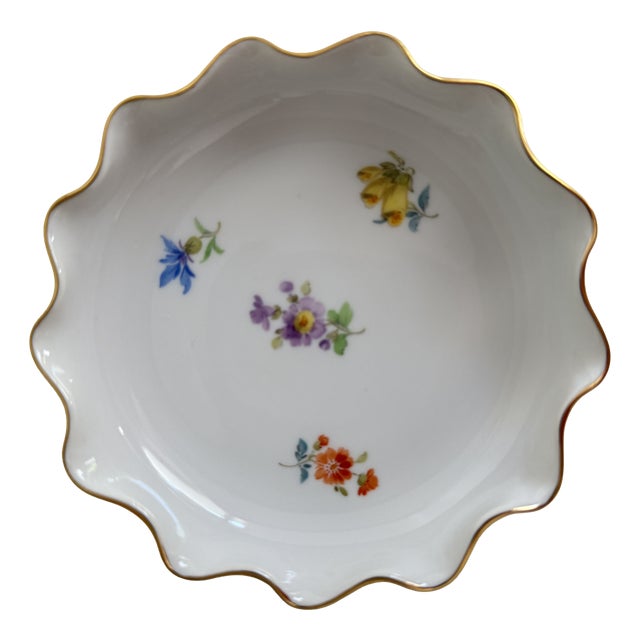 Small Bowl from Meissen with Scattered Flowers and Gilt Rim, 1990s For Sale