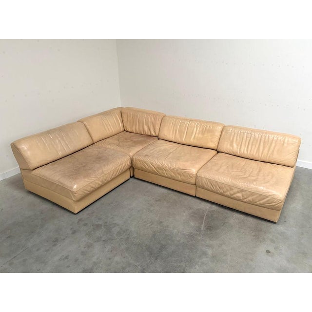 DS76 Lounge Sofa in Beige Leather from de Sede, 1970s For Sale - Image 4 of 16