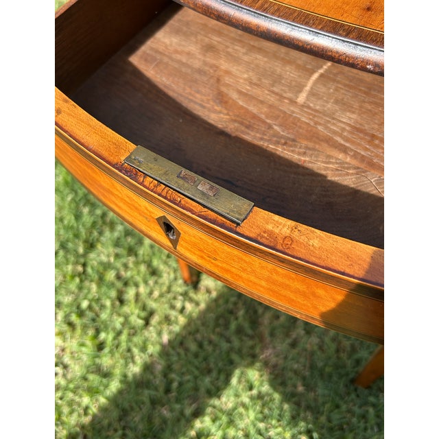 A Fine 18c Satinwood Table With Rosewood Crossbanding and Cuffed Feet. For Sale - Image 11 of 12