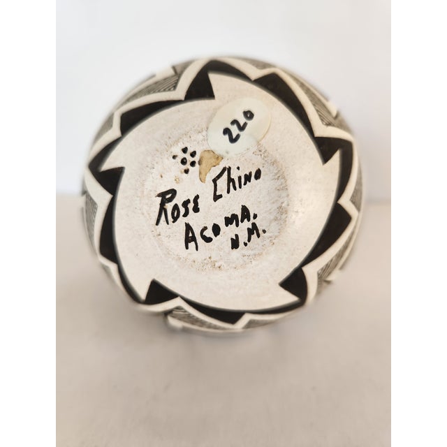 Vintage Native American Acoma Black and White Bowl Signed by Rose Chino For Sale In Miami - Image 6 of 8