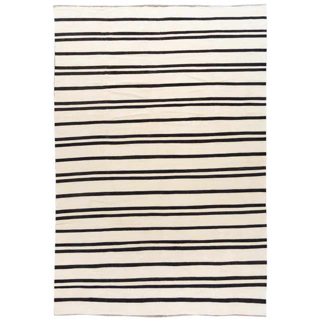 Oversize 21st Century Modern Flat-Weave Kilim Rug For Sale