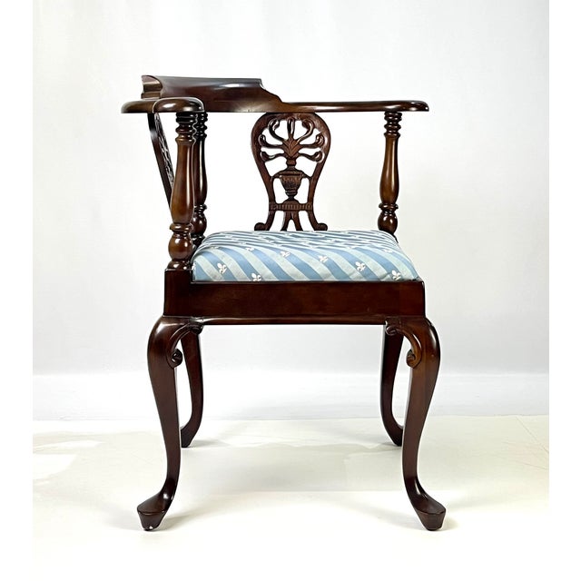 Queen Anne style corner arm chair by Key City Furniture Company of North Carolina. This vintage corner chair features a...
