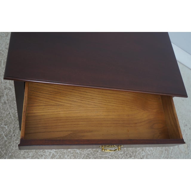 Kittinger Kittinger Colonial Williamsburg 1 Drawer Mahogany Table For Sale - Image 4 of 18