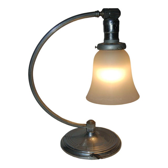 Mid-Century Modern 1930s Nickel Plated Accent Table Lamp With Frosted Bell Lamp Shade For Sale - Image 3 of 7