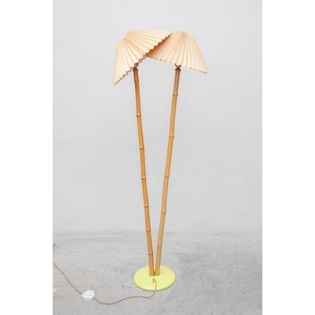 1950s Mid-Century Modern Bamboo Floor Lamp with Yellow Metal Base, 1959 For Sale - Image 5 of 10