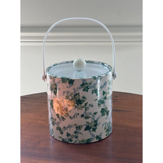 A beautifully ivy patterned and unique ice bucket, this is a timeless and classic piece for serving drinks. Its blue and...