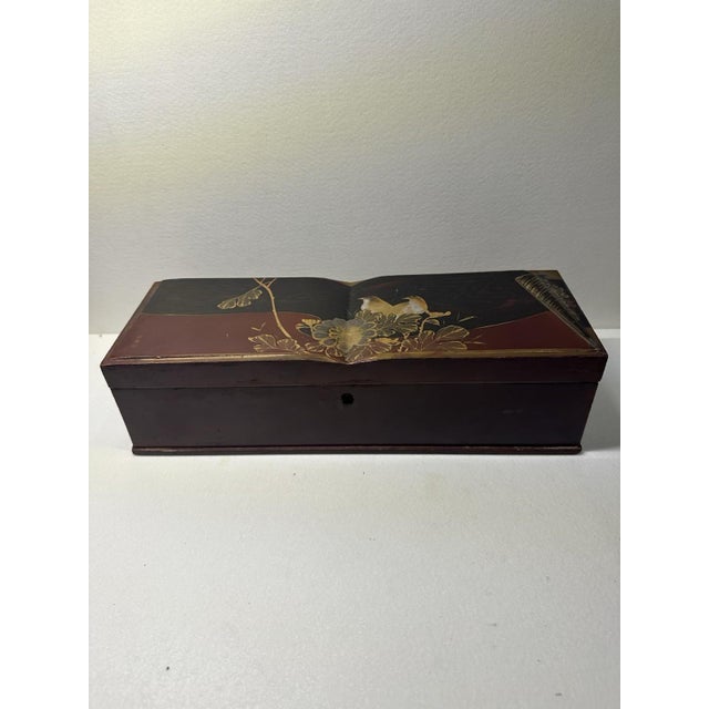 Item No. 145: Dimensions: Height approx. 9 cm, Width approx. 34 cm, Depth approx. 12 cm. Shikki, a Japanese lacquer box,...