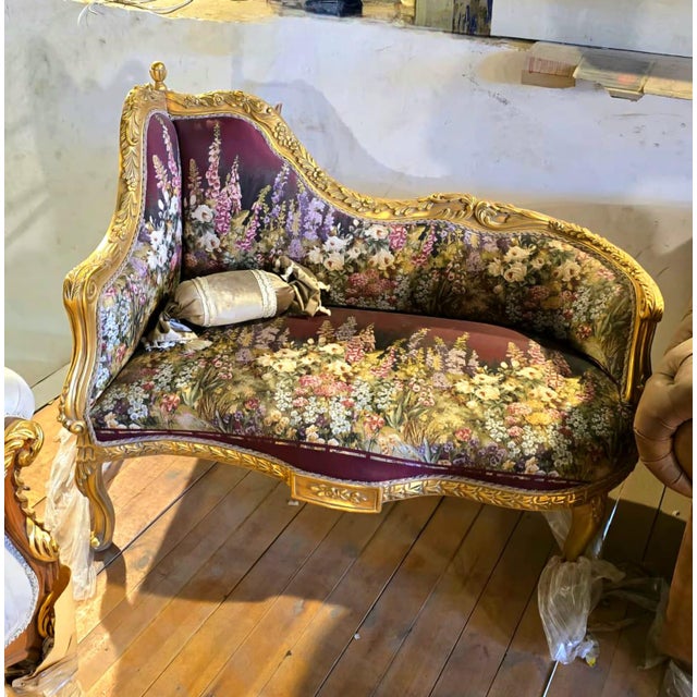 French French Louis XV Loveseat Settee With Floral Garden Upholstery & Hand-Gilded Gold Leaf Frame For Sale - Image 3 of 3