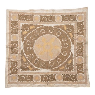 Suzani Tapestry - Neutral Tan Uzbek Tablecloth For Sale