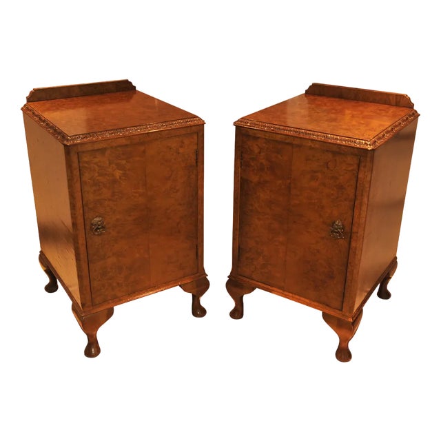Art Deco Burr Walnut Night Stands on Cabriole Legs & Figured Walnut Fronts, 1920s, Set of 2 For Sale