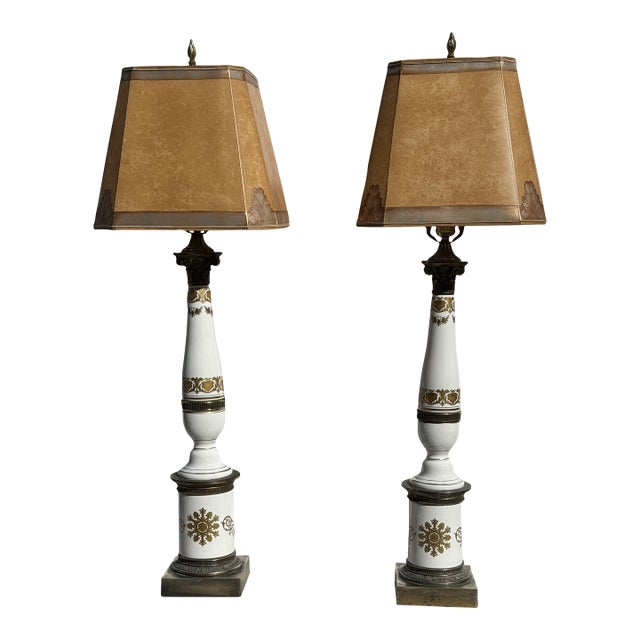 1960s Pair of White and Brass Neoclassical Hollywood Regency Lamps With Custom Handmade Shell Accent Shades For Sale