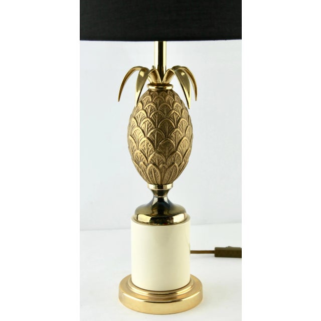 Metal Hollywood Regency Sculptural Brass Pineapple Table Lamp in the Style of Maison Jansen For Sale - Image 7 of 10