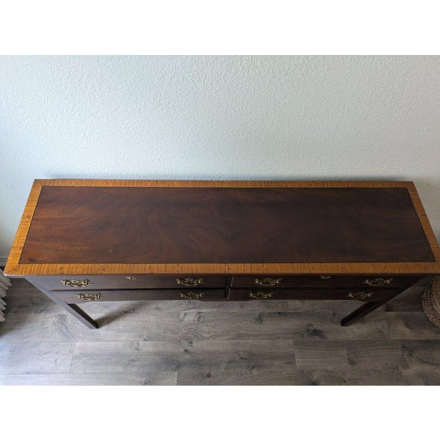 Chippendale Madison Square 4-Drawer Figured Mahogany Server With Brass Pulls For Sale - Image 3 of 9