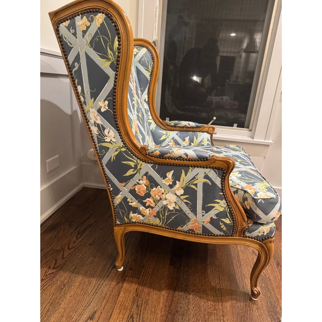 Baker Furniture French Provincial Wingback Bergère & Ottoman in Floral Trellis Print For Sale - Image 11 of 12