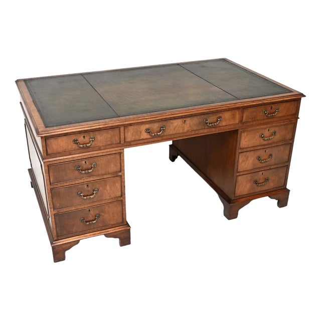 Vintage Georgian Style Pedestal Desk with Leather Top, 1930 For Sale