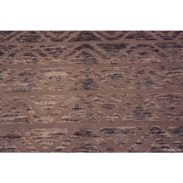 Textile Nazmiyal Collection Chevron Design Modern Rug For Sale - Image 7 of 7