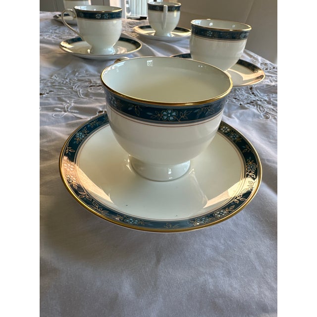 Oscar de la Renta 1980s Gold and Blue Porcelain Coffee and Tea Set by Oscar De La Renta. Service for 12 - 40 pcs For Sale - Image 4 of 10
