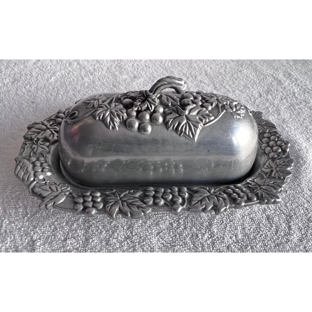 1990s Vintage Lenox Metal Grapevine Butter Dish with Embossed Lid, Made in Usa For Sale - Image 5 of 11