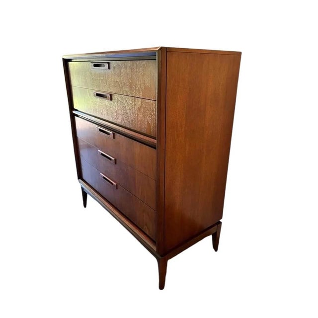 1970s Vintage Mid Century Modern Solid Walnut Dresser and End Table Set Dovetailed Drawers - Set of 3 For Sale In Seattle - Image 6 of 12