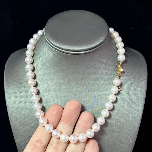 Late 20th Century Late 20th Century Mikimoto Estate Akoya Pearl Necklace 18" 18k Y Gold 10 MM Certified For Sale - Image 5 of 12