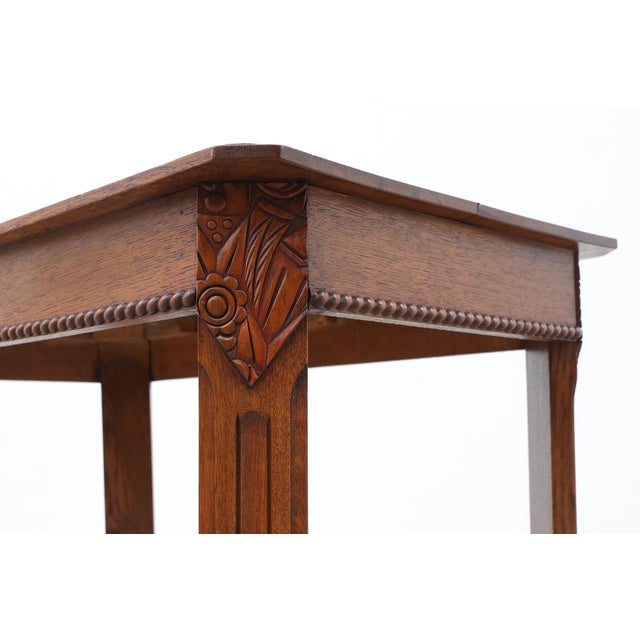 Art Deco French Side Table with Fluted Legs, Carved Frieze and X-Stretcher, 1920s For Sale - Image 4 of 13