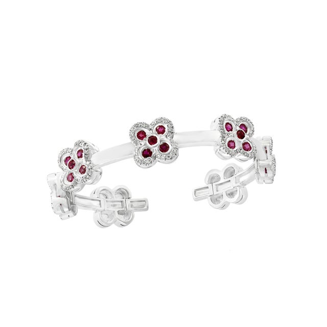 Ruby and Diamond and Gold 37 Grams Cuff Bangle /Bracelet in 18 Karat White Gold For Sale - Image 17 of 18