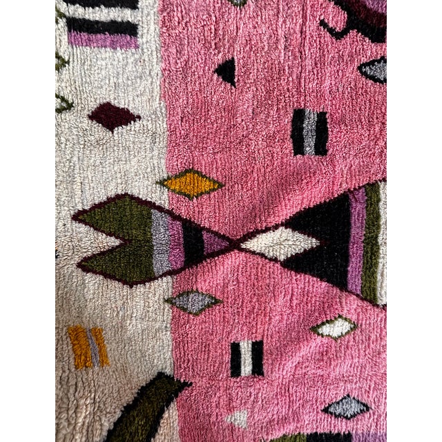 1990s Moroccan Boujad Wool Rug with Abstract Composition, 1990 For Sale - Image 5 of 12