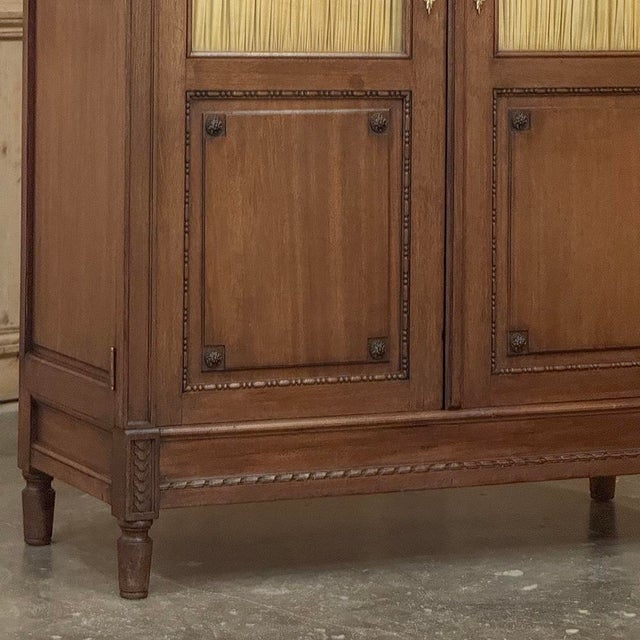 Antique French Louis XVI Vitrine ~ Petite Bookcase ~ Bibliotheque For Sale - Image 9 of 16