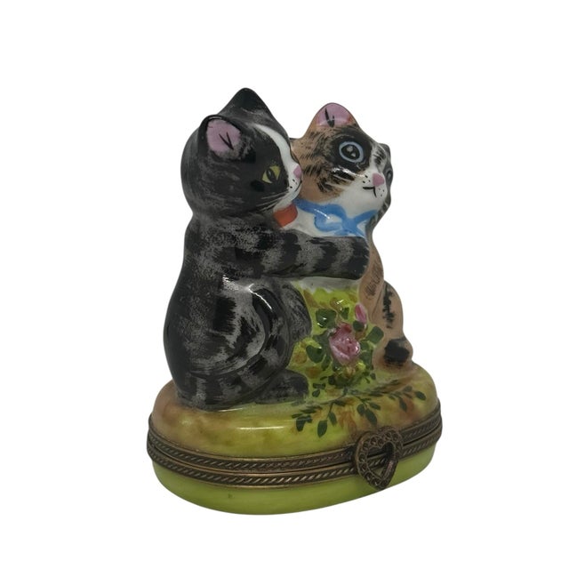 Vintage Limoges Porcelain Two Cats Hinged Trinket Box Hand-Painted by Rochaud For Sale In Washington DC - Image 6 of 12
